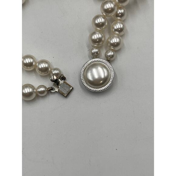 Double Row layered Off White Round Faux Pearl Decorative Clasp Necklace - Picture 8 of 9
